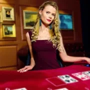 Live-Casino: Dealerin am Spieltisch